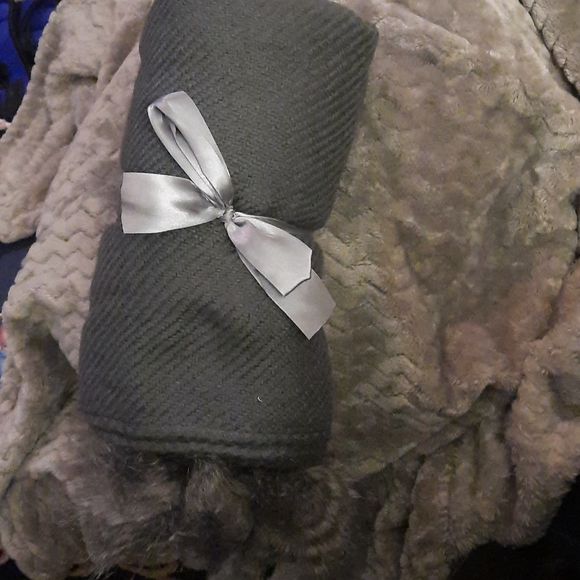 Luxurious Graphite (Charcoal Gray) Throw-Shawl - Picture 1 of 5